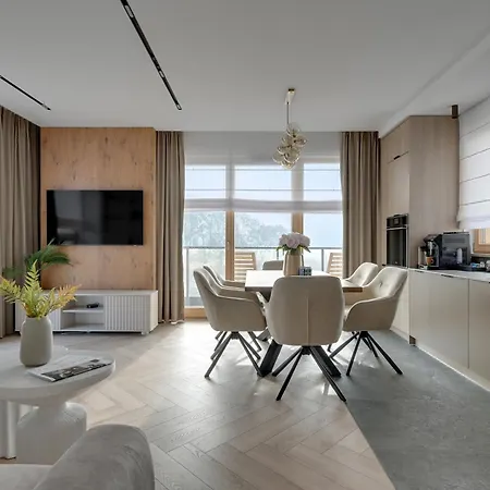 Porto Seaside With Gym And Parking By Lion
